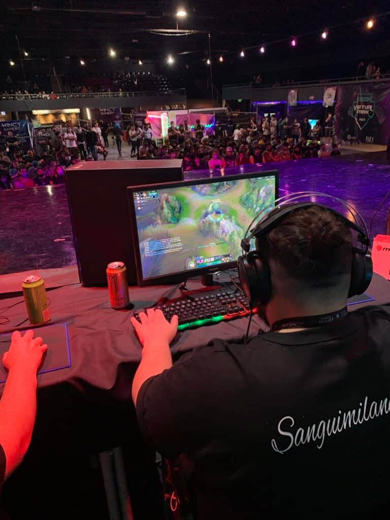 Jugador en evento gamer
